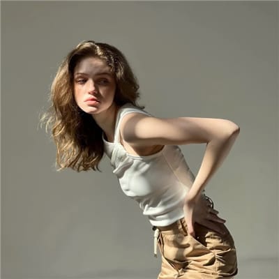 ฟ้า ยงวรี avatar